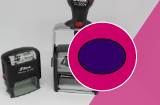 Ovaler Automatikstempel mit violetter Farbe